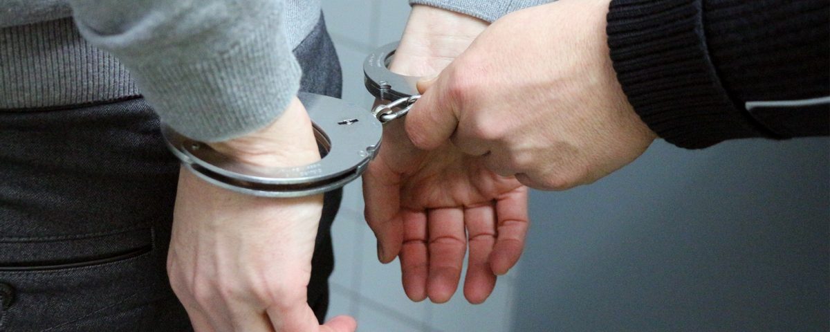Can the Police Tell the Difference Between Vitamins and Drugs?