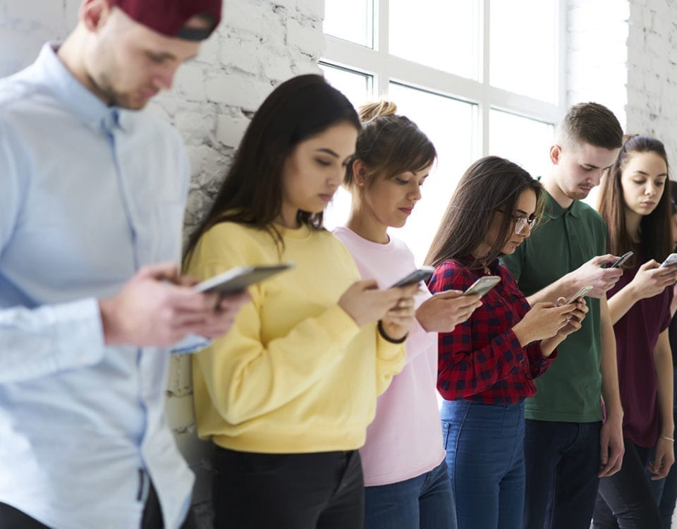 How Social Media Affects Your Addiction