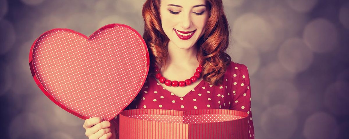 Opening Valentine's Day box