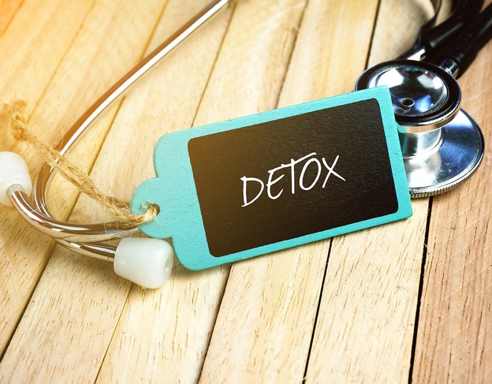 Choosing Between Detoxing at Home or Medical Detox