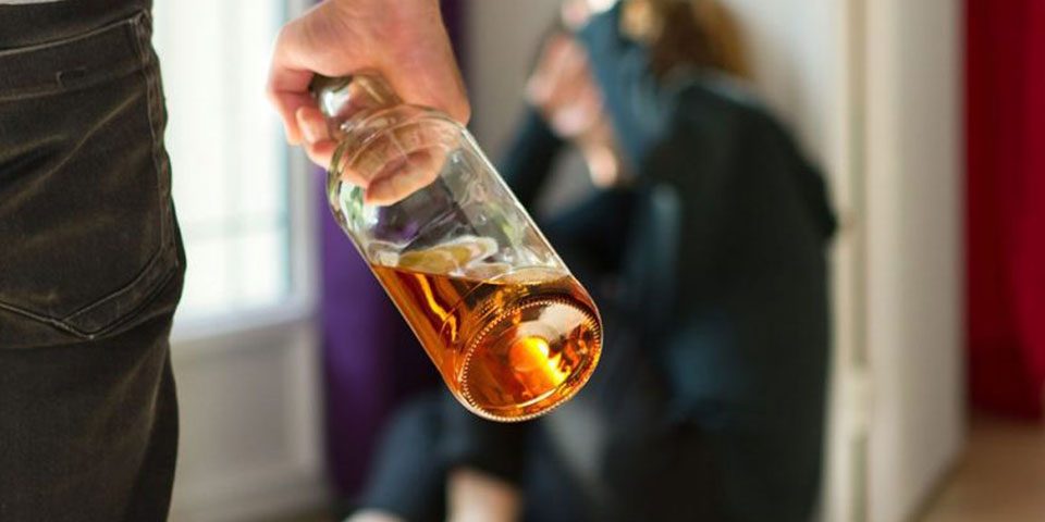 relationship between alcohol and violence