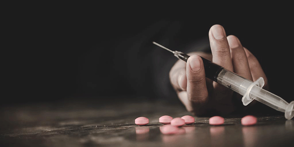 Difference Between Drug Abuse and Addiction