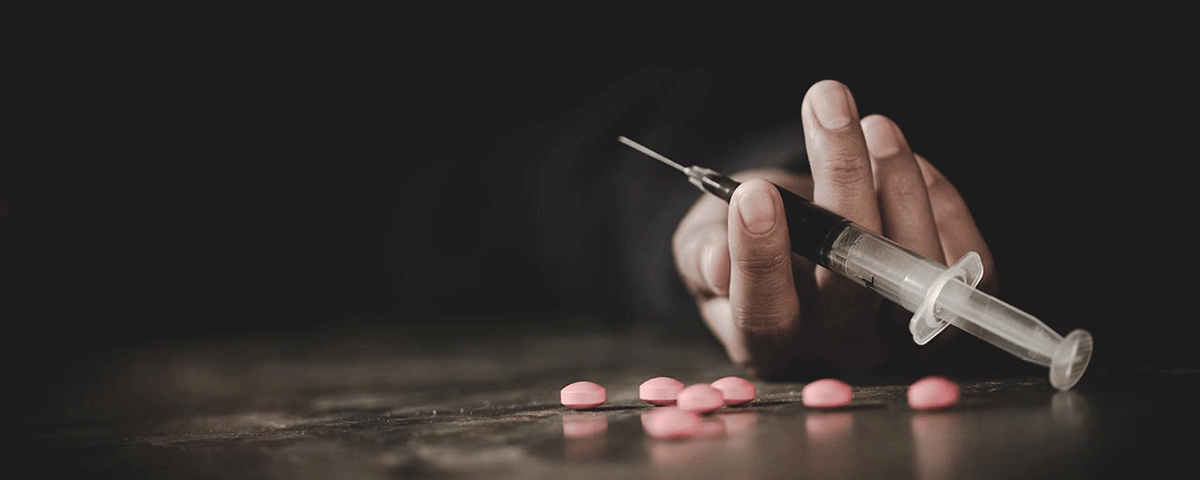Difference Between Drug Abuse and Addiction