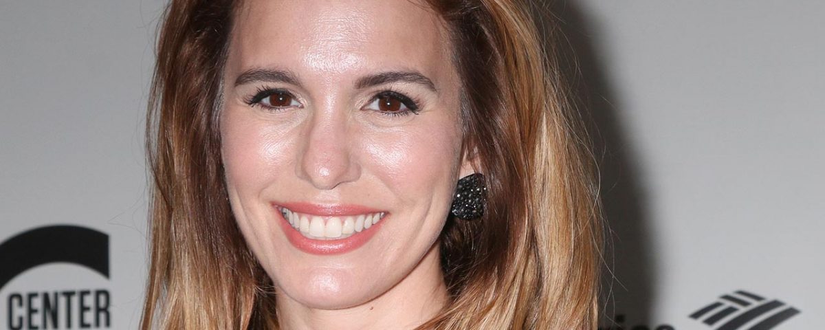 Christy Carlson Romano Celebrates 5 Years of Sobriety