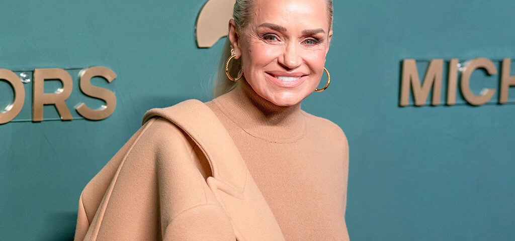 Almond Mom - Yolanda Hadid